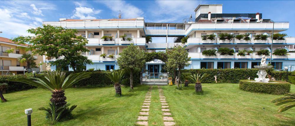 Hotel Marina Roseto Degli Abruzzi Zewnętrze zdjęcie