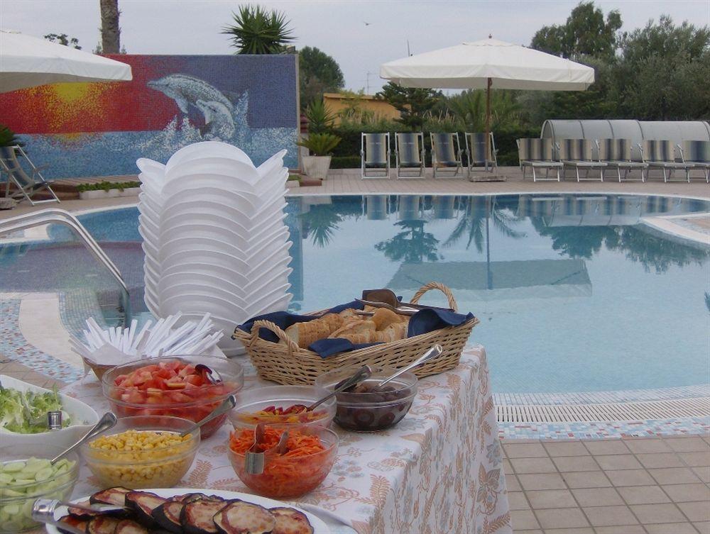 Hotel Marina Roseto Degli Abruzzi Zewnętrze zdjęcie