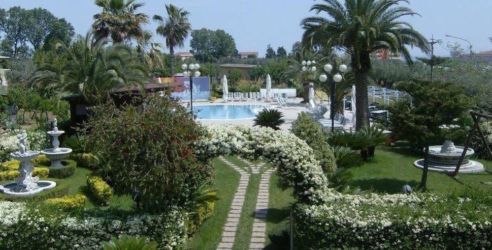 Hotel Marina Roseto Degli Abruzzi Zewnętrze zdjęcie
